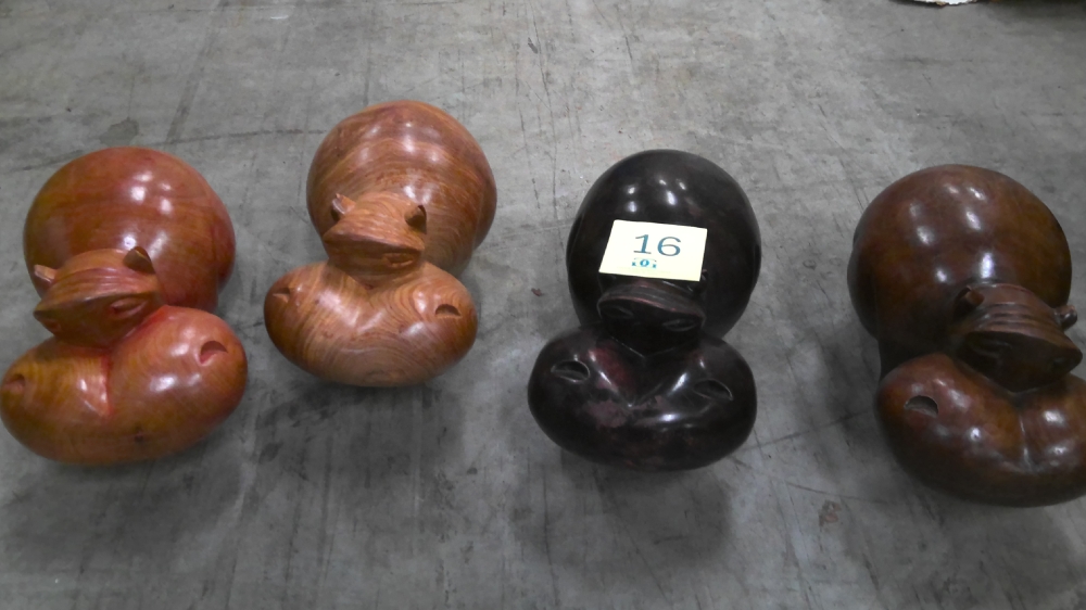 Hippopotames