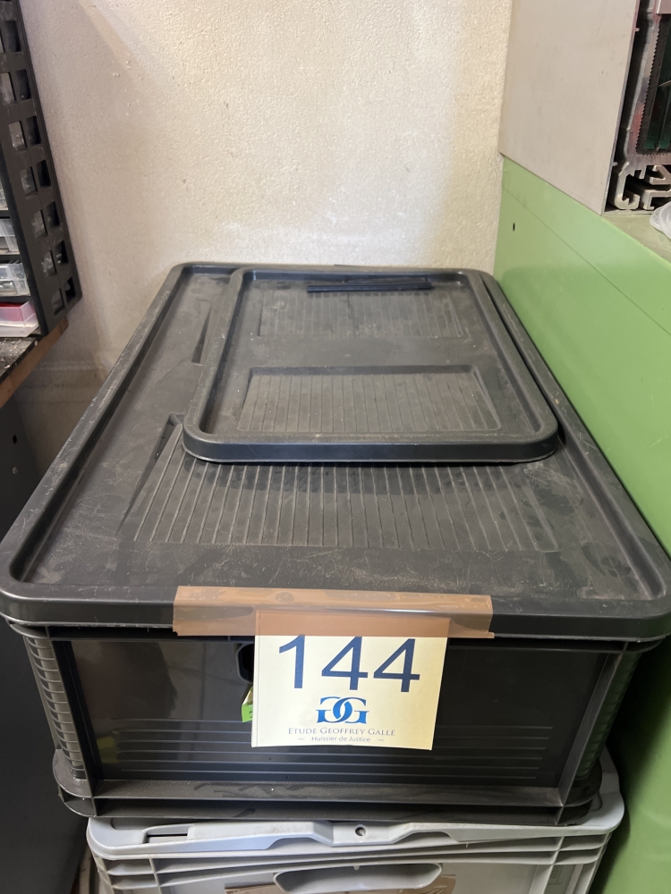 Boîte avec contenu