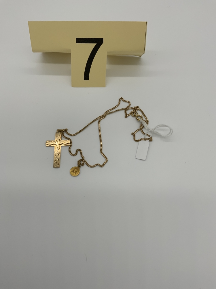 Chaîne avec croix et petite médaille Ste. Bernadette