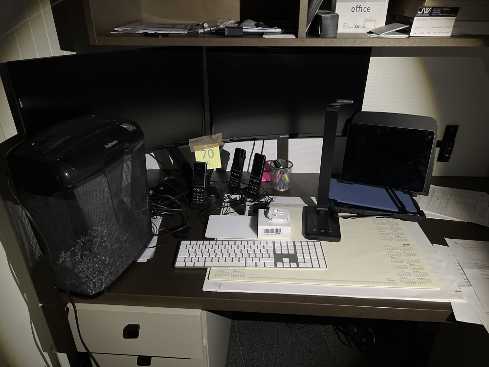 Lot matériel électrique de bureau