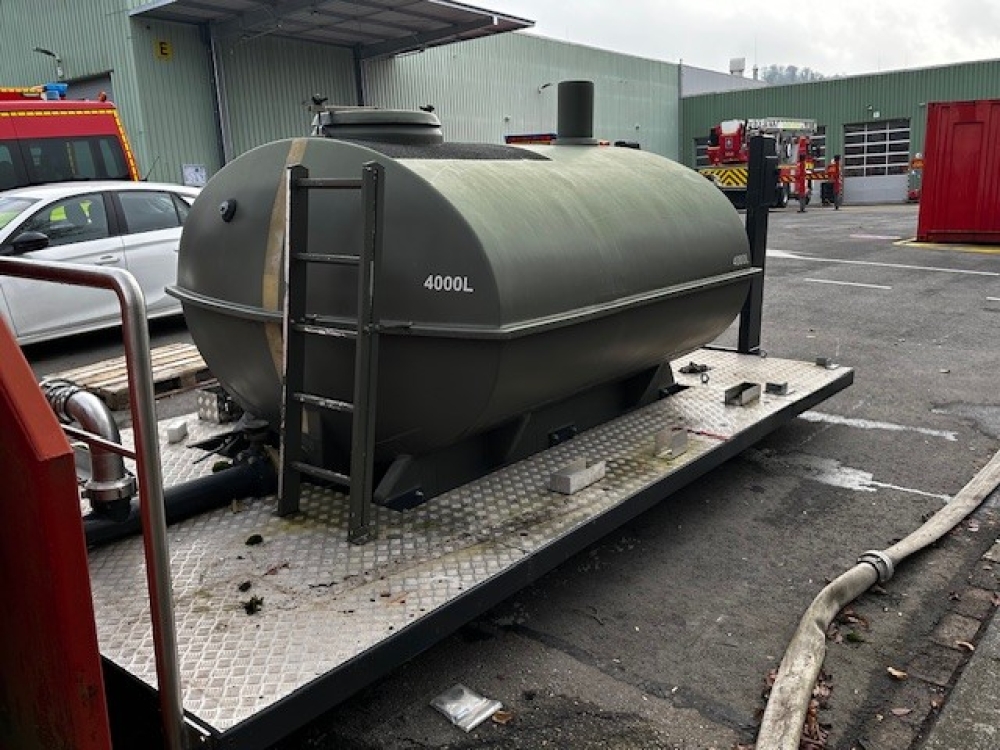 Réservoire d'eau sur plateau