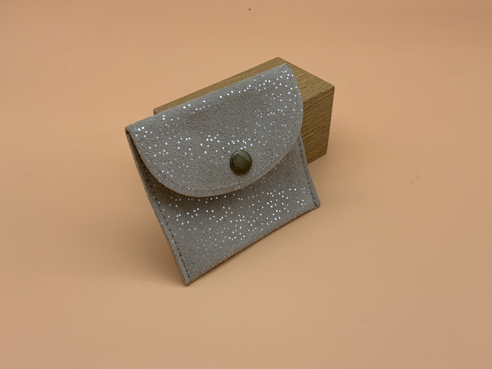 Etui en cuir