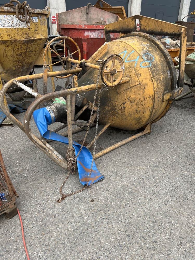 Cuve à béton pour grue