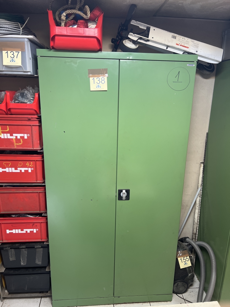 Armoire métallique avec contenu