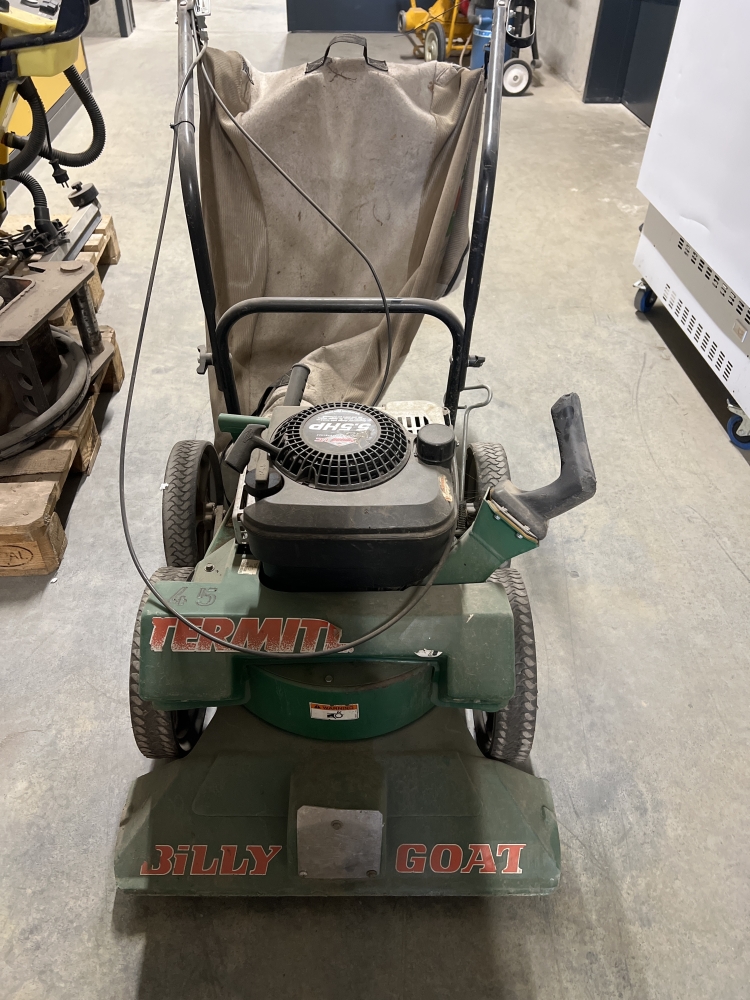 Aspirateur de feuilles