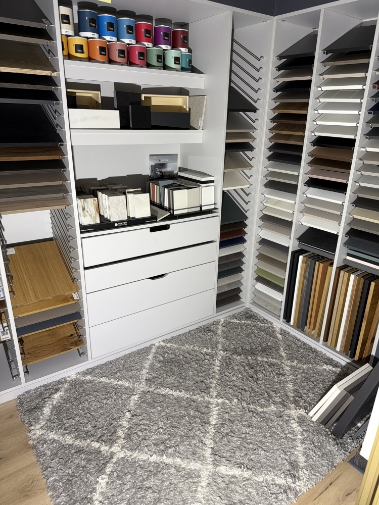 Meubles étagères, tapis,